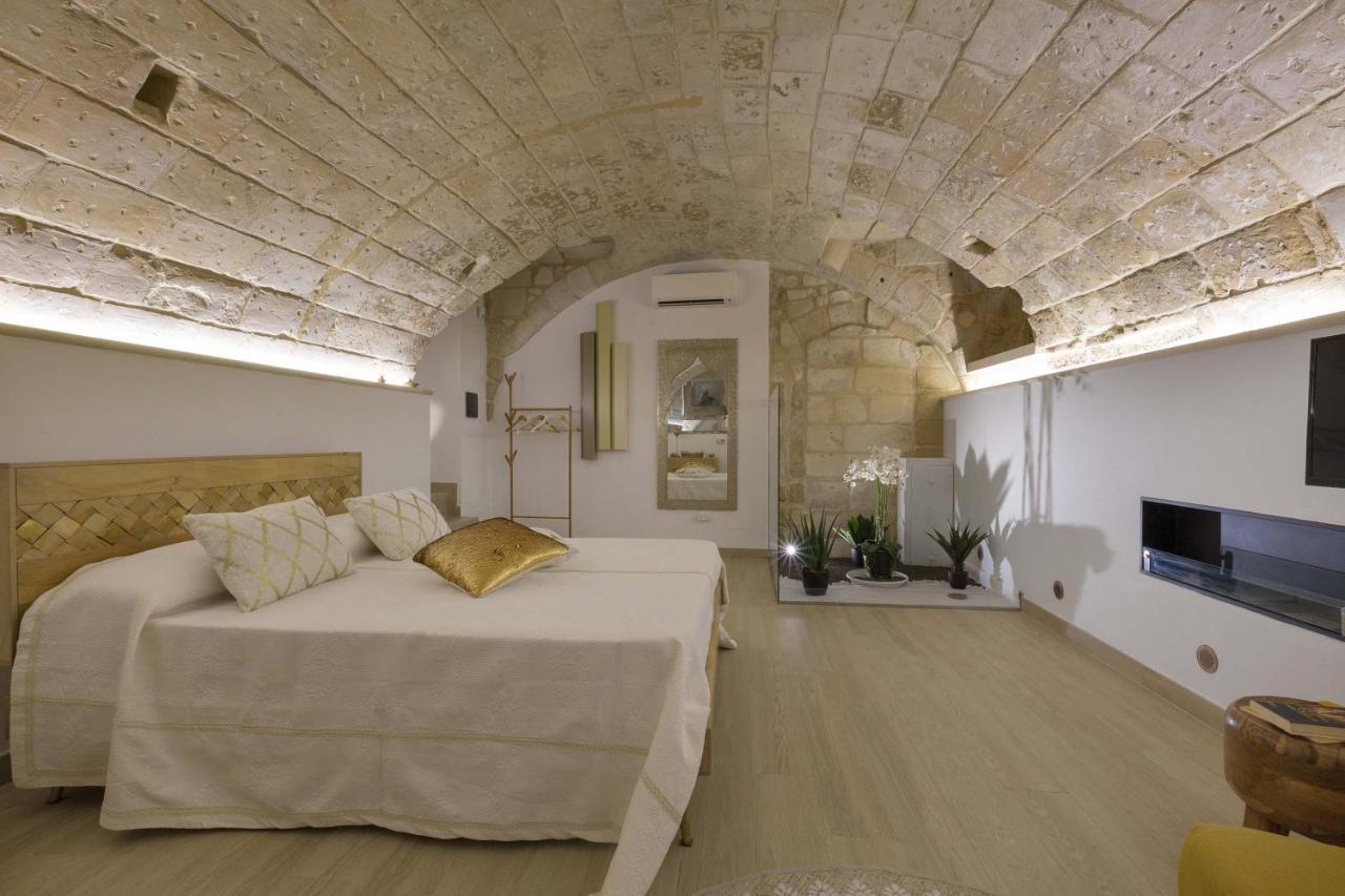 Porta Del Duomo Luxury By Barbarhouse Apartment Lecce Bagian luar foto