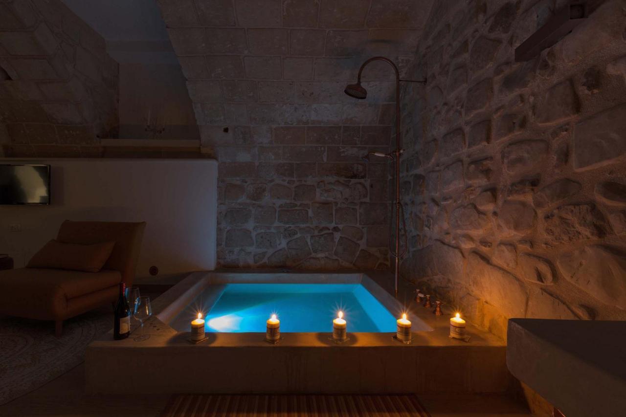 Porta Del Duomo Luxury By Barbarhouse Apartment Lecce Bagian luar foto