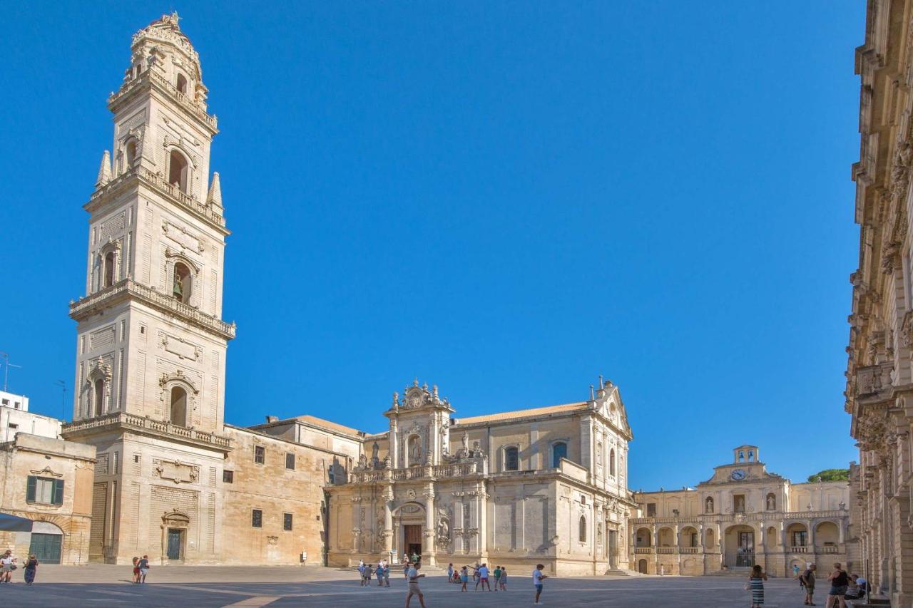 Porta Del Duomo Luxury By Barbarhouse Apartment Lecce Bagian luar foto